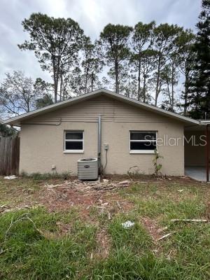 Listing photo 3 for 7119 Oakwood Dr, New Port Richey FL 34652