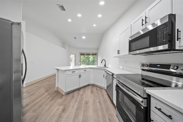 1946 Hammocks Ave, Lutz, FL 33549 - photo 4