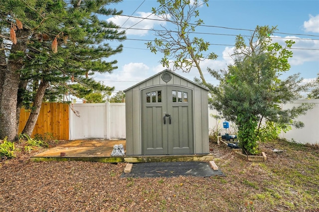 view of outbuilding