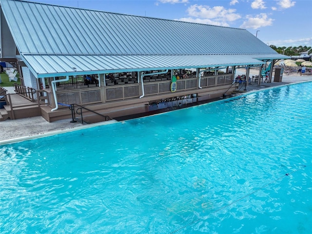 view of swimming pool