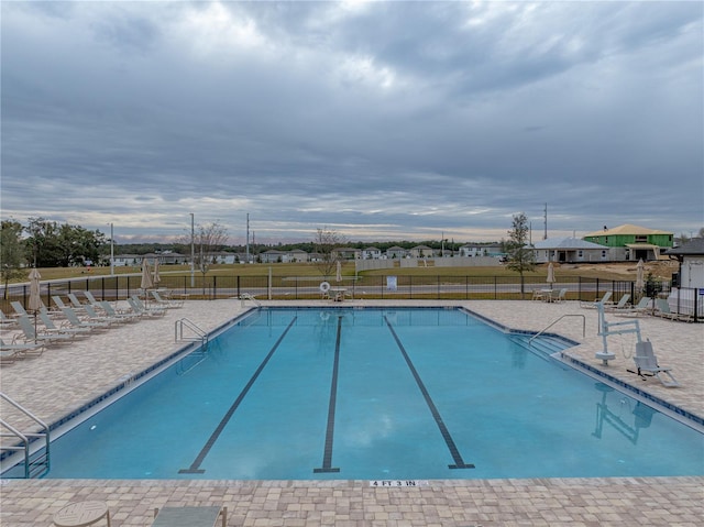 view of swimming pool