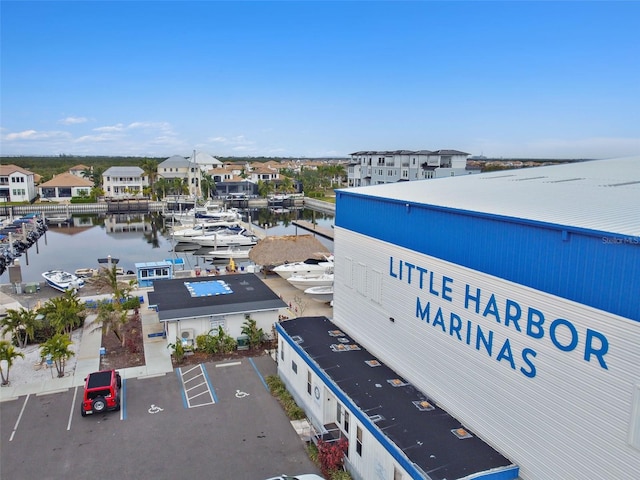 3027 Bermuda Sloop Cir, Ruskin, FL 33570 - bird's eye view of a large body of water