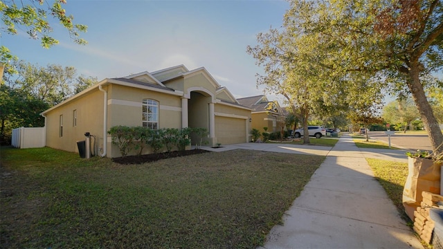 view of front of property with a front lawn