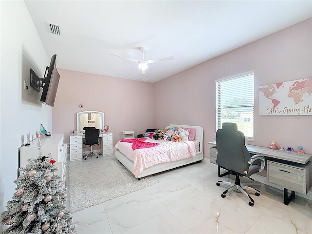 bedroom featuring ceiling fan