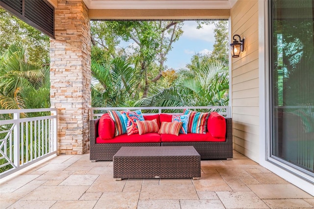310 8th Ave N, Saint Petersburg, FL 33701 - view of patio featuring an outdoor hangout area