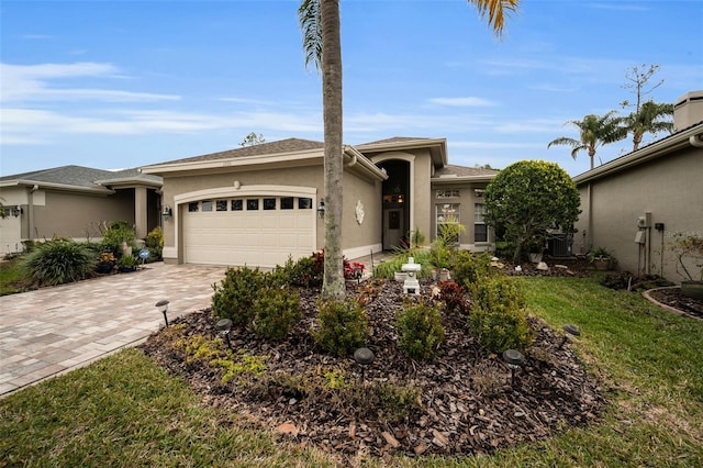 view of front facade with a garage