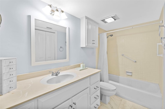 full bath featuring toilet, shower / bath combo, vanity, and visible vents