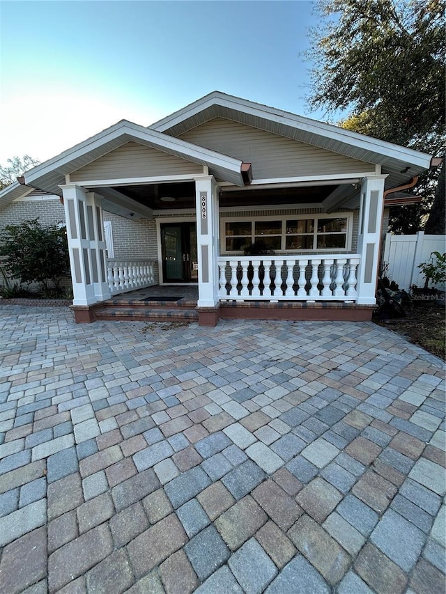 view of front of property