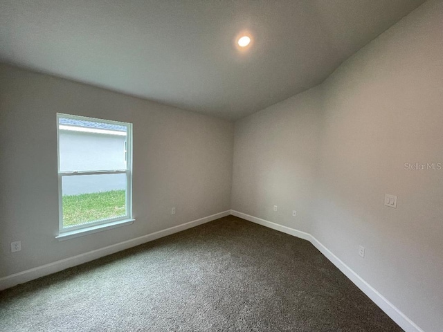 view of carpeted spare room