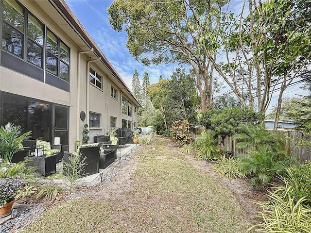 view of yard with an outdoor hangout area