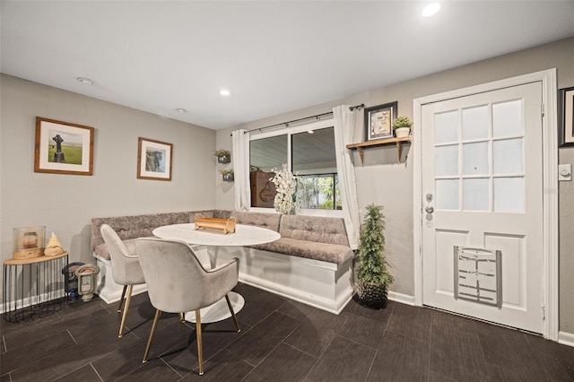 dining room with breakfast area