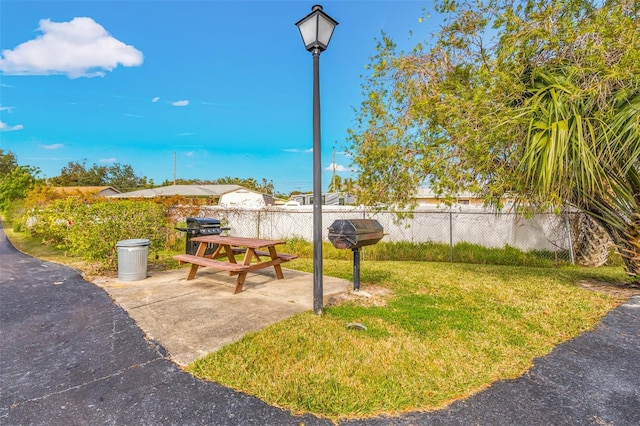 view of yard with a patio