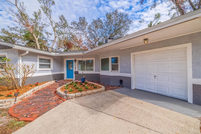 view of front of house featuring a garage