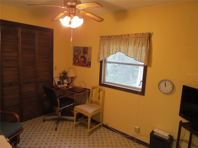 office area featuring ceiling fan