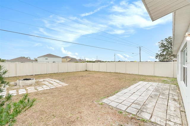 view of yard with a patio area