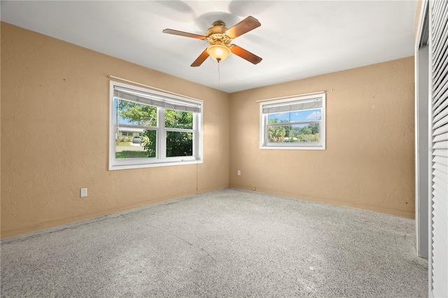 empty room with ceiling fan