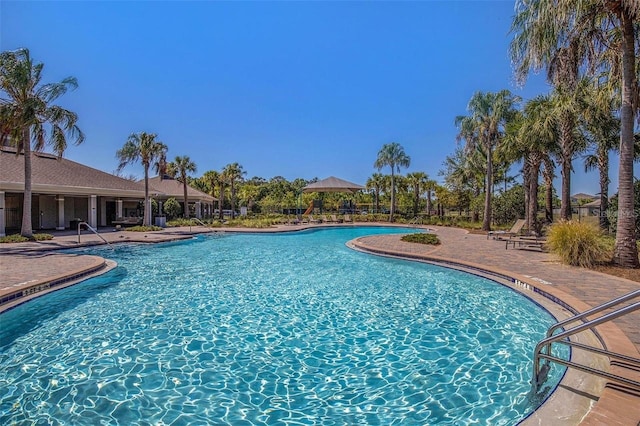 view of swimming pool