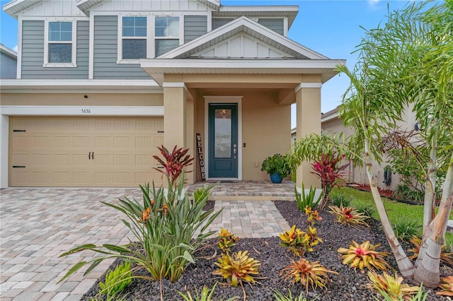 view of front of home featuring a garage