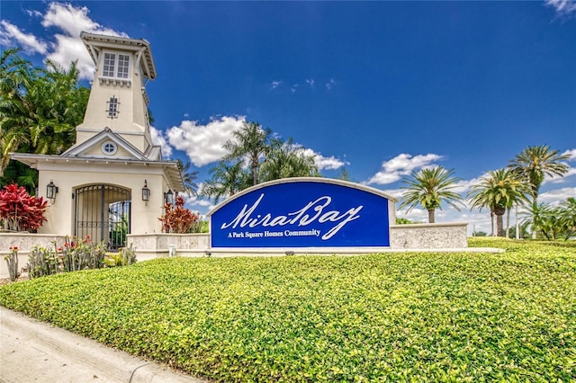 view of community / neighborhood sign