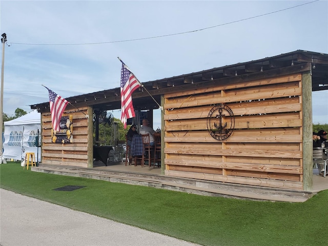 view of outbuilding