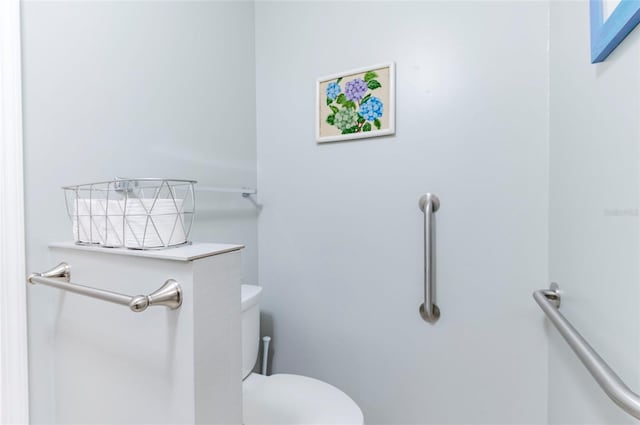 1018 Caravel Ct, Tarpon Springs, FL 34689 - half bath with toilet