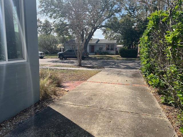 Listing photo 3 for 329 Columbia Dr, Tampa FL 33606