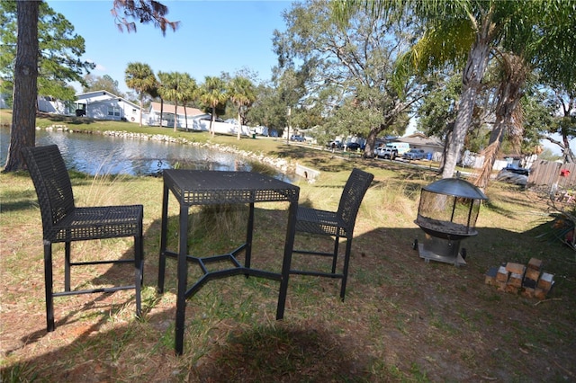 view of yard featuring a water view