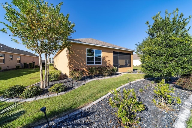 ranch-style house with a front yard