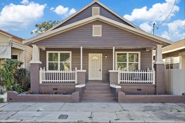 view of front facade with covered porch