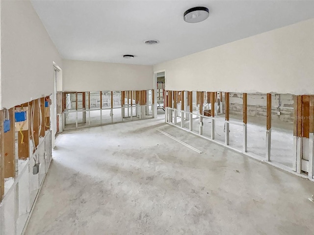 5225 Venetian Blvd NE, Saint Petersburg, FL 33703 - view of garage