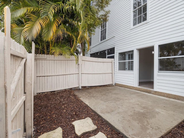 view of yard with a patio