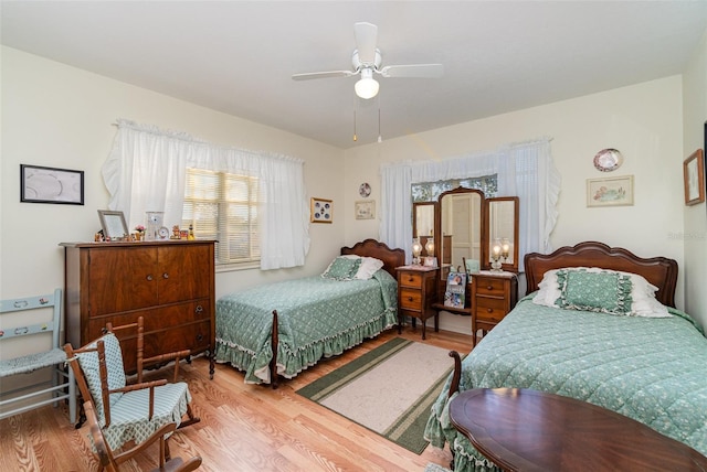 7312 7th Ave NW, Bradenton, FL 34209 - bedroom with wood finished floors and a ceiling fan