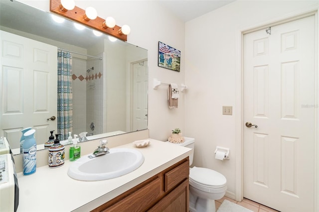 7312 7th Ave NW, Bradenton, FL 34209 - full bathroom featuring vanity, curtained shower, toilet, and tile patterned flooring
