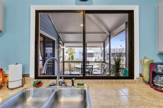 kitchen featuring sink