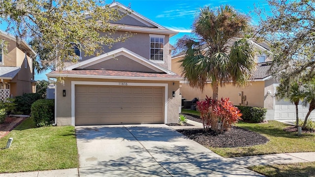 view of front of property featuring a front lawn