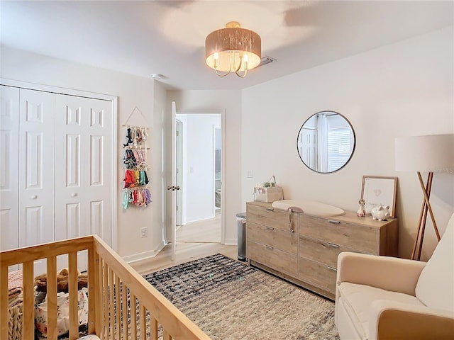 bedroom featuring a closet