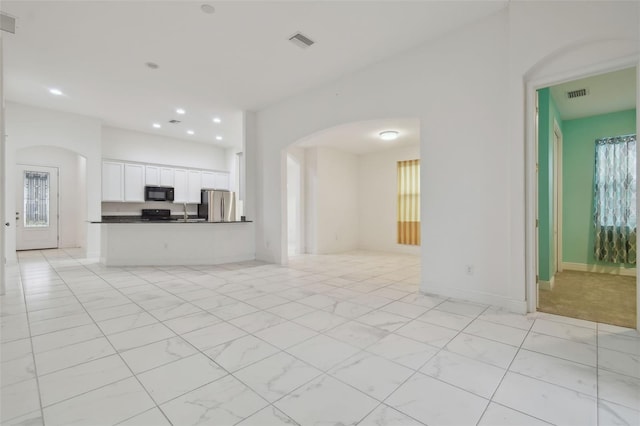 view of unfurnished living room