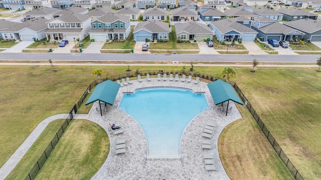 view of swimming pool