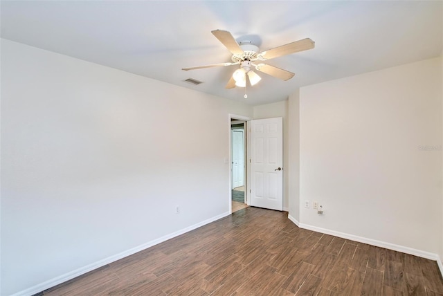 empty room featuring ceiling fan