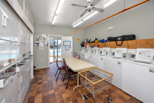 washroom featuring washing machine and dryer, ceiling fan, and stacked washer and dryer