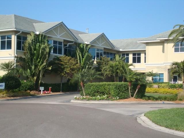 view of front of property with stucco siding