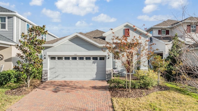 view of front facade with a garage