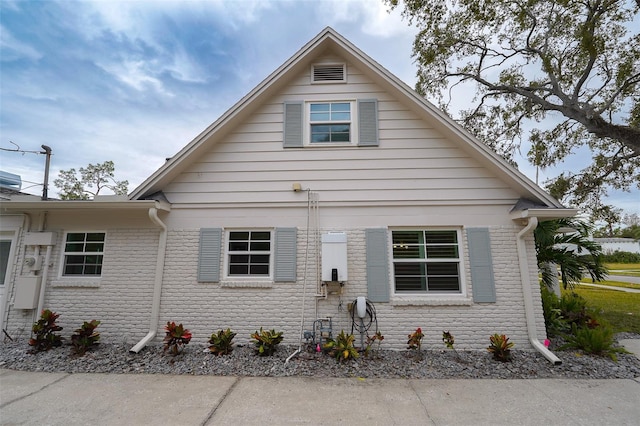 view of home's exterior