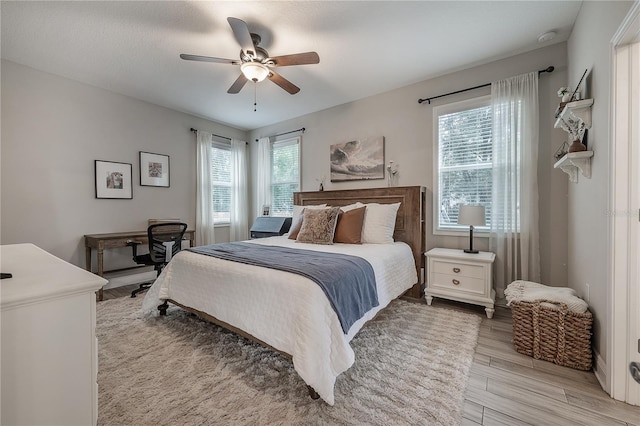 bedroom with ceiling fan