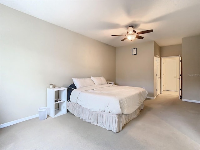 bedroom with ceiling fan