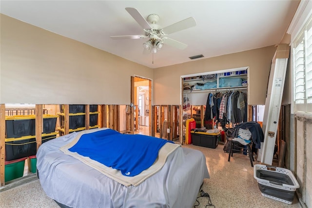 bedroom featuring a closet and ceiling fan