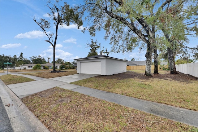 view of front of home with a front lawn