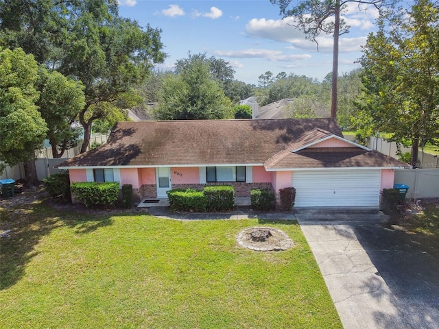 ranch-style home featuring a front yard