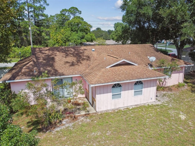 exterior space featuring a yard