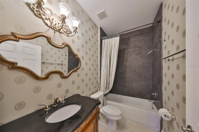 full bathroom featuring wallpapered walls, visible vents, toilet, vanity, and shower / tub combo